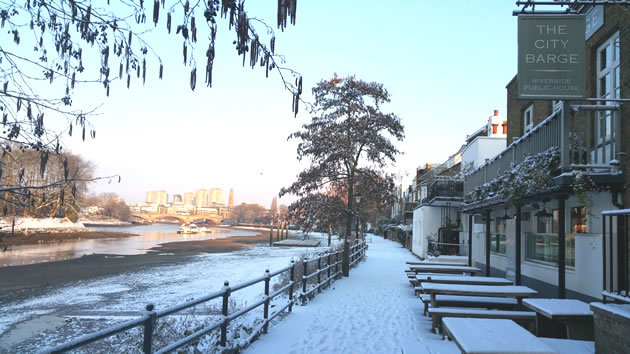 Strand on the Green this morning. Picture: Alastair Hilton @London_W4